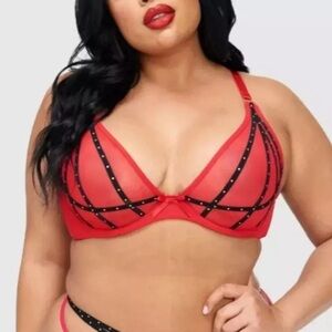 Frederick’s of Hollywood red & black lace bra